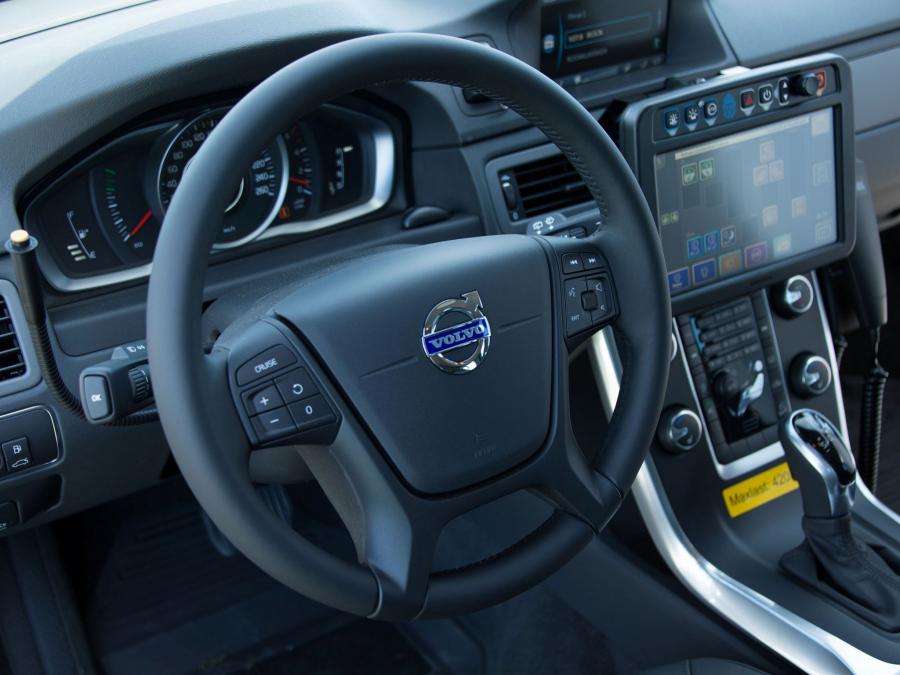 Volvo XC70 Police 2013 года  (фото 2 из 8)